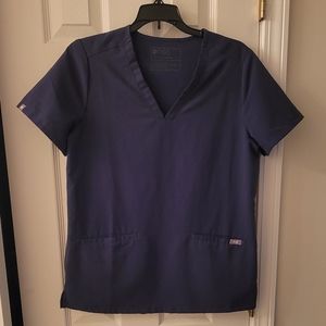 Dark harbor figs scrubs set